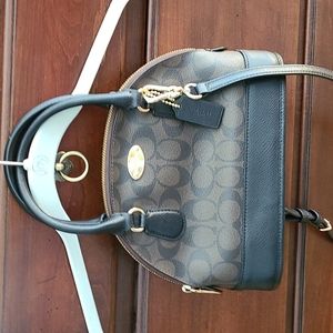 Coach signature Cora mini